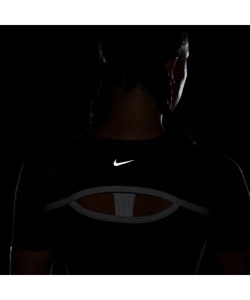 NIKE(ナイキ)の「《NIKEアパレル》AS W NK ONE FITT DF SS TOP(その他トップス・レディース・レッド系その他/ブラック・L/S/M/XL)」の9枚目の写真
