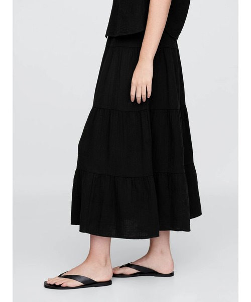 GAP（ギャップ）の「クリンクル ガーゼ ティアード マキシスカート（スカート・レディース・オフホワイト/ブラック/グリーン/ピンク・XXS/L/S/M/XS）」の3枚目の写真