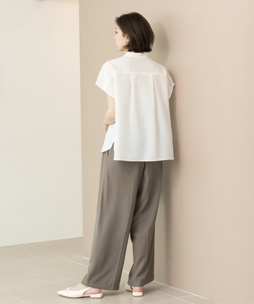 OPAQUE.CLIP（オペークドットクリップ）の「リネンライクフロントフリルブラウス【洗濯機洗い可/吸水速乾/接触冷感】（シャツ/ブラウス・レディース・ホワイト/ダークブラウン/ネイビー・38/40/42）」の8枚目の写真