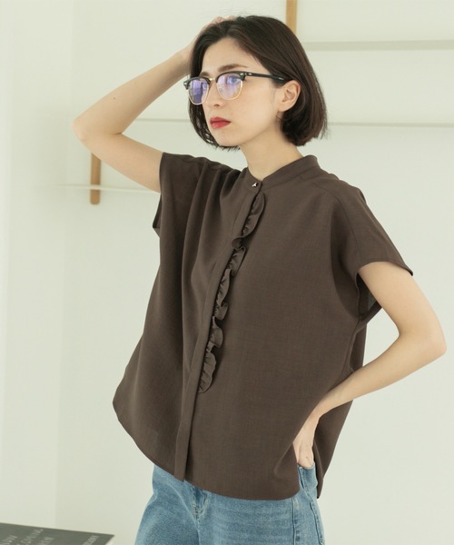 OPAQUE.CLIP（オペークドットクリップ）の「リネンライクフロントフリルブラウス【洗濯機洗い可/吸水速乾/接触冷感】（シャツ/ブラウス・レディース・ホワイト/ダークブラウン/ネイビー・38/40/42）」の11枚目の写真