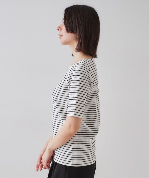 OPAQUE.CLIP（オペークドットクリップ）の「ボートネックリブカットソー【洗濯機洗い可】（Tシャツ/カットソー・レディース・ブラック/ライトベージュ/ホワイト系3/ホワイト・36/38/40/42）」の10枚目の写真