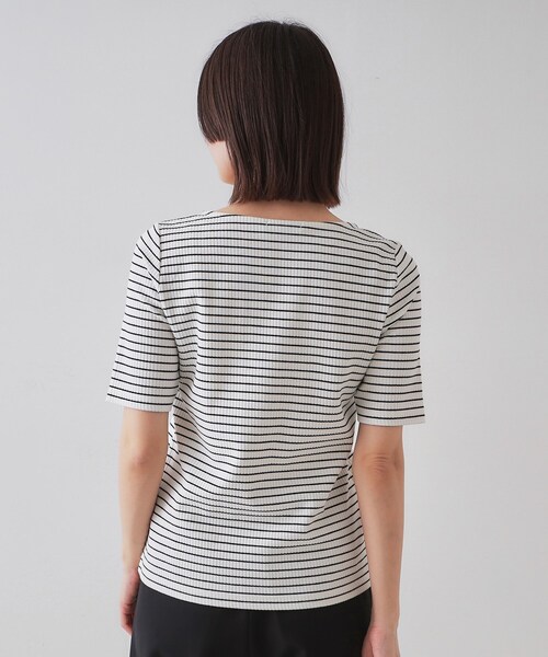OPAQUE.CLIP（オペークドットクリップ）の「ボートネックリブカットソー【洗濯機洗い可】（Tシャツ/カットソー・レディース・ブラック/ライトベージュ/ホワイト系3/ホワイト・36/38/40/42）」の9枚目の写真