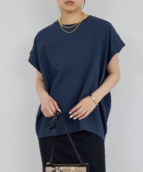 GALLARDAGALANTE（ガリャルダガランテ）の「タックコクーンTシャツ（Tシャツ/カットソー・レディース・キャメル/オフホワイト/ネイビー/ブラウン・FREE）」の3枚目の写真