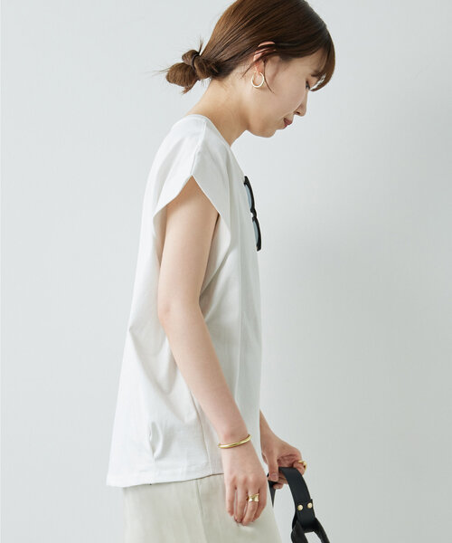 GALLARDAGALANTE（ガリャルダガランテ）の「タックコクーンTシャツ（Tシャツ/カットソー・レディース・キャメル/オフホワイト/ネイビー/ブラウン・FREE）」の13枚目の写真