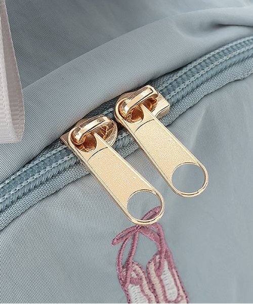 petit main（プティマイン）の「トゥシューズ刺しゅうフリルリュック（バックパック/リュック・キッズ・ネイビー/ライトピンク/ライトブルー・F）」の10枚目の写真