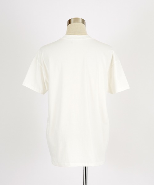 a.p.o.v.(エーピーオービー)の「a.p.o.v. アシンメトリーショルダーメタルボタン短丈ルーズTシャツ(Tシャツ/カットソー・メンズ・ブラック/グレー/ホワイト・ONESIZE)」の16枚目の写真