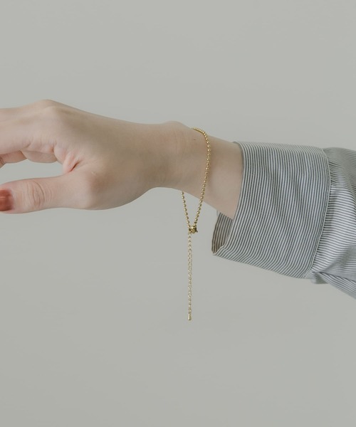 SMELLY（スメリー）の「ステンレスボールシンプルブレスレット（ブレスレット・レディース・ゴールド・-）」の6枚目の写真