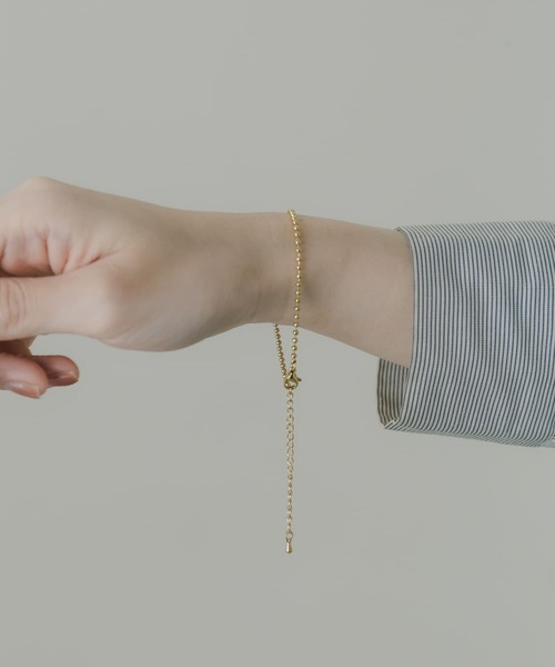 SMELLY（スメリー）の「ステンレスボールシンプルブレスレット（ブレスレット・レディース・ゴールド・-）」の9枚目の写真