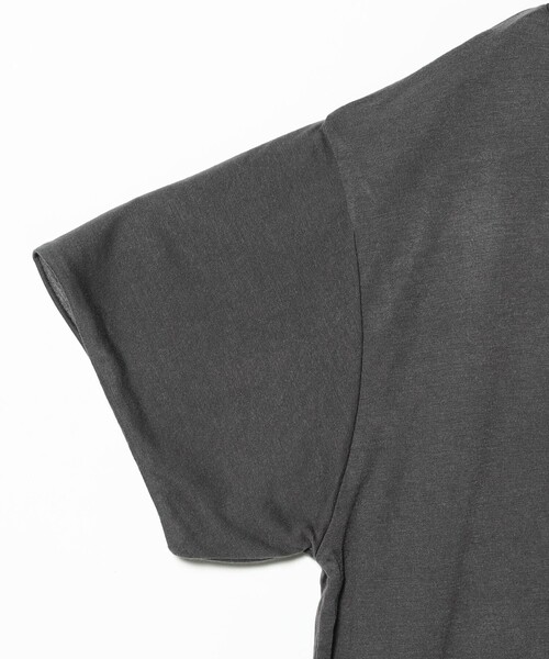 B:MING by BEAMS（ビーミングバイビームス）の「【別注】AIRTOWNE MILLS / リバーシブル Tシャツ（Tシャツ/カットソー・メンズ・ネイビー/チャコールグレー・XL/S/L/M）」の7枚目の写真