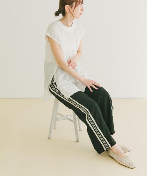 ITEMS URBANRESEARCH(アイテムズ アーバンリサーチ)の「サイドラインイージーパンツ(その他パンツ・レディース・グリーン/ブラック/ホワイト系その他・FREE)」の4枚目の写真