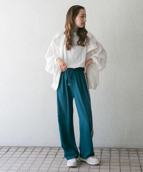 ITEMS URBANRESEARCH（アイテムズ アーバンリサーチ）の「サイドラインイージーパンツ（その他パンツ・レディース・グリーン/ブラック/ホワイト系その他・FREE）」の19枚目の写真