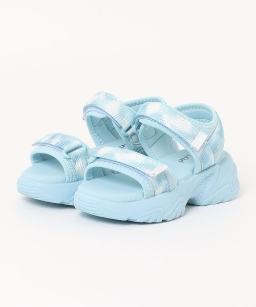 MAD FOOT（マッドフット）の「MADFOOT! マッドフット キッズ ダブルベルト厚底スポーティーサンダル 2本ストラップ 子供靴 251006（サンダル・キッズ・サックスブルー/ブラック・24.0cm/23.0cm/22.0cm/21.0cm/20.0cm/19.0cm）」の2枚目の写真