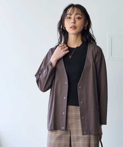 SMILE LAND（スマイルランド）の「＜大きいサイズ＞２４時間ずっと快適かるスルーメッシュＶネックノーカラージャケット（吸汗速乾・ＵＶカット・イージーケア）（セットアップ可能）（ノーカラージャケット・レディース・ネイビー/ブラック/モカ・L/LL/3L/4L/5L）」の10枚目の写真