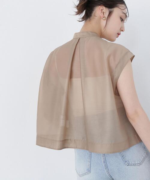 NATURAL BEAUTY BASIC(ナチュラルビューティーベーシック)の「◇シアークロップドブラウス(シャツ/ブラウス・レディース・ベージュ/ブラック/ブルー・MEDIUM/SMALL)」の3枚目の写真