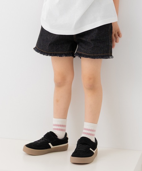 chil2(チルツー)の「デニム フリンジショートパンツ(デニムパンツ・キッズ・グレー/ブルー/ブラック/サックスブルー・90cm/100cm/110cm/120cm/130cm/140cm)」の2枚目の写真