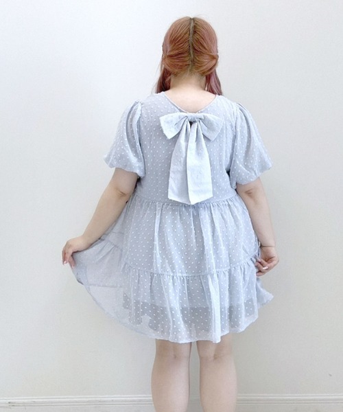 DearMyLoveWhip(ディアマイラブホイップ)の「【大きいサイズ】シアードットチュニックティアードワンピース(シャツワンピース・レディース・ホワイト/ベビーピンク/ブラック/ブルー・4L/5L/6L)」の15枚目の写真