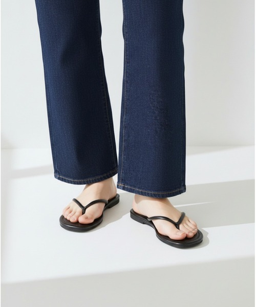 MAGASIN DE MODE Chou Chou(マガジンデモードシュシュ)の「【MAGASIN DE MODE Chou Chou】ストラップビーチサンダル KNF-TP※(サンダル・レディース・アイボリー/ブラック・37/36/39/38)」の16枚目の写真