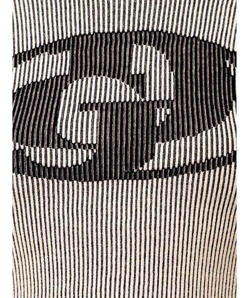 GYDA(ジェイダ)の「GD two color schemeハーフスリーブニットトップス(ニット/セーター・レディース・オフホワイト/ブラック/スカイブルー・FREE)」の6枚目の写真