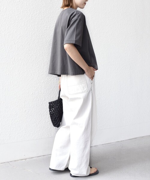 ＋81BRANCA（ハチイチブランカ）の「【SHIPS別注】81BRANCA:フォト ワイド TEE（Tシャツ/カットソー・レディース・ベージュ/オフホワイト/チャコールグレー・ONE SIZE）」の15枚目の写真