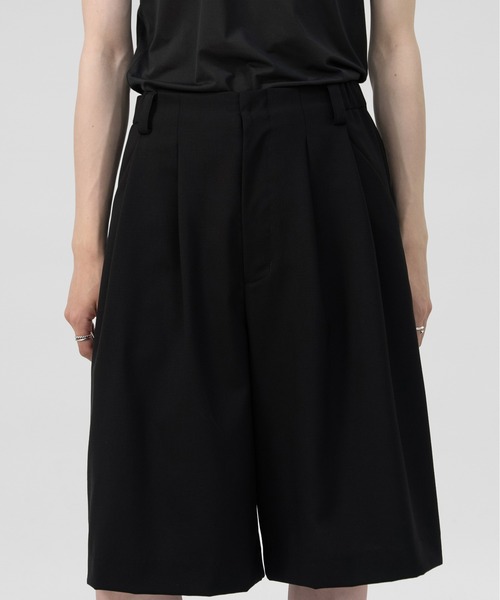 【LAPIIS】TWO TUCK WOOL WIDE SHORTTROUSERS TWO TUCK WOOL WIDE SHORT TROUSERS（その他パンツ）｜LAPIIS