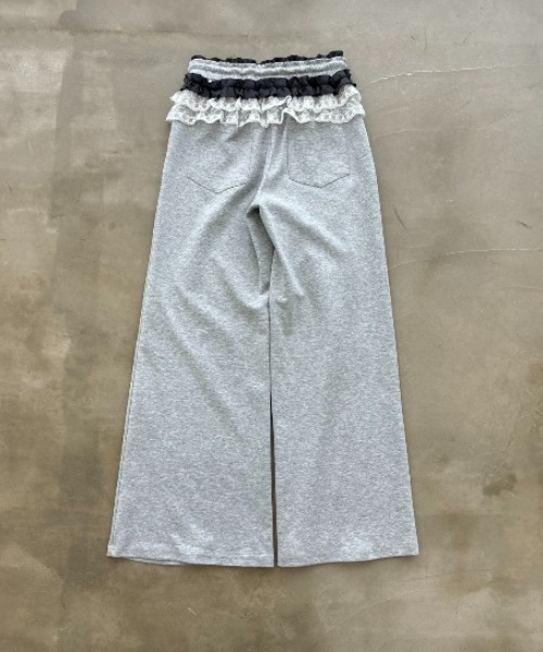 SHAGGIE（シャギー）の「レースフリルスウェットルーズパンツ（スウェットパンツ・レディース・グレー/チャコールグレー・FREE）」の10枚目の写真