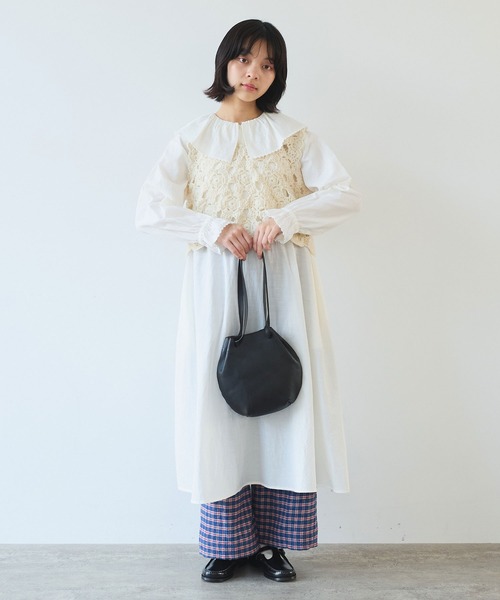bulle de savon(ビュルデサボン)の「キュプラ ルナファー ナチュラルトリプルワッシャー ケープ衿 ワンピース(ワンピース・レディース・ホワイト・FREE)」の3枚目の写真