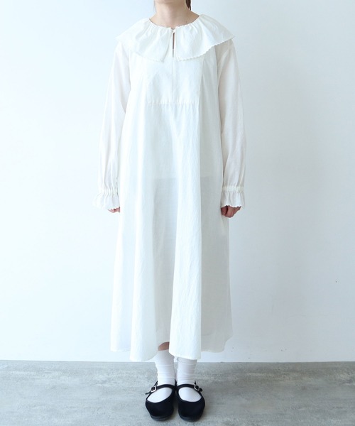 bulle de savon(ビュルデサボン)の「キュプラ ルナファー ナチュラルトリプルワッシャー ケープ衿 ワンピース(ワンピース・レディース・ホワイト・FREE)」の9枚目の写真