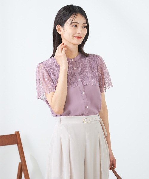 a.v.v（アーヴェヴェ）の「レースヨークブラウス（シャツ/ブラウス・レディース・ネイビー/ラベンダー/ダークグレー/ライトブルー/アイボリー・34/36/38/40/42）」の5枚目の写真