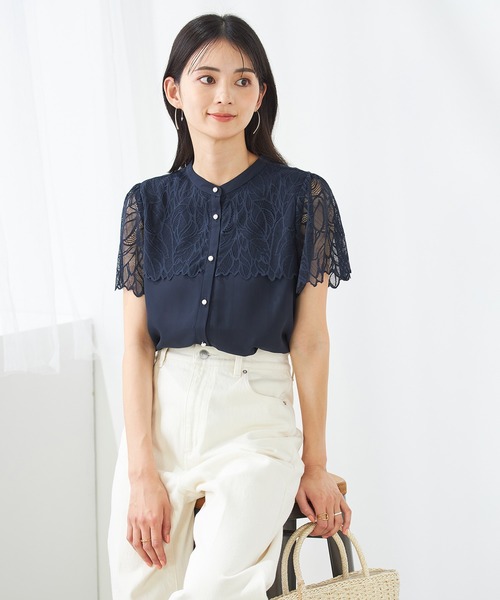 a.v.v（アーヴェヴェ）の「レースヨークブラウス（シャツ/ブラウス・レディース・ネイビー/ラベンダー/ダークグレー/ライトブルー/アイボリー・34/36/38/40/42）」の6枚目の写真