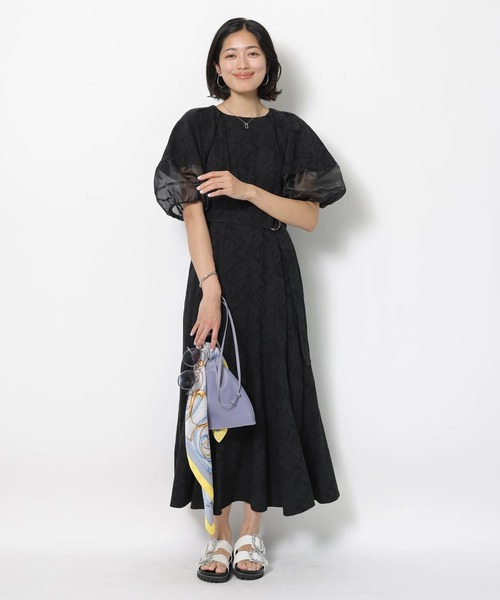 〈ジャスグリッティー〉ワンピース JUSGLITTY（ジャスグリッティー）の「小花プリントワンピース