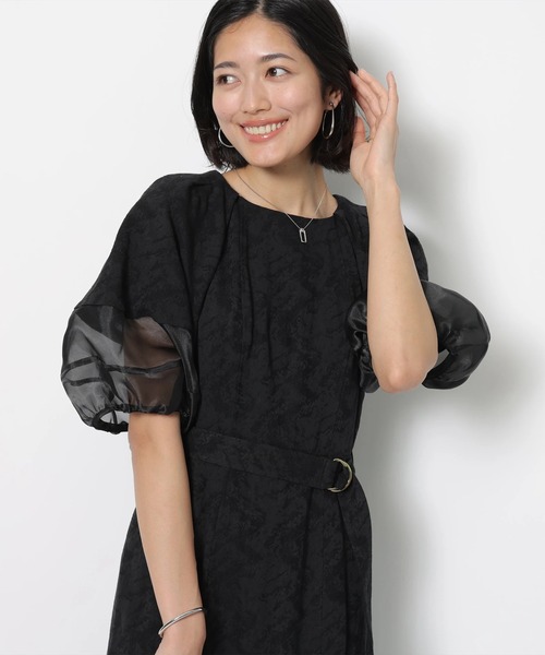 〈ジャスグリッティー〉ワンピース JUSGLITTY（ジャスグリッティー）の「小花プリントワンピース