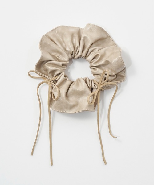 リボン ハング レザー タッチ ビッグ シュシュ（シュシュ）｜GOLDY