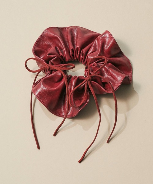 リボン ハング レザー タッチ ビッグ シュシュ（シュシュ）｜GOLDY