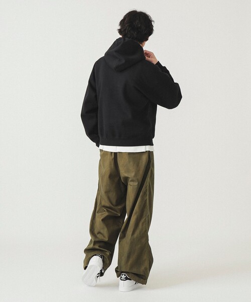 BEAMS（ビームス）の「ワイドショートフィット ウィンドストップ スウェットフーディー（パーカー・メンズ・アッシュグレー/ブラック・S/M/L/XL）」の6枚目の写真