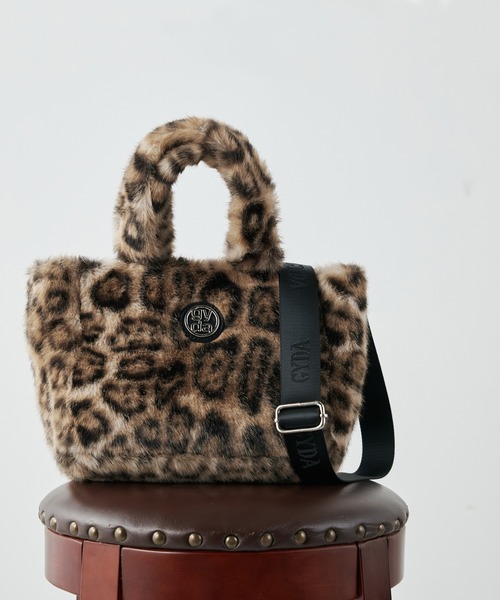 GYDA（ジェイダ）の「GYDA(ジェイダ)2WAYフェイクファーバッグ GY-B381 ファートート（トートバッグ・レディース・ホワイト/レオパード/ブラック・FREE）」の3枚目の写真