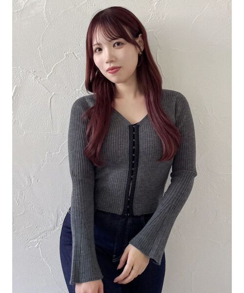 dazzlin（ダズリン）の「フロントホックニットカーディガン（カーディガン/ボレロ・レディース・ピンク/チャコールグレー/アイボリー・FREE）」の15枚目の写真