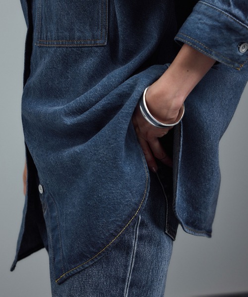 SALON adam et rope'（サロン アダム エ ロペ）の「USAコットンデニムオーバーシャツ［セットアップ対応］（シャツ/ブラウス・レディース・サックスブルー/ブルー系その他6・FREE）」の12枚目の写真