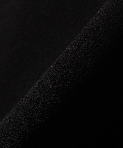 SHIPS Colors(シップス カラーズ)の「SHIPS Colors:〈手洗い可能〉ジョーゼット ネジリ カラー トップス(Tシャツ/カットソー・レディース・ブラック/ブラウン・ONE SIZE)」の10枚目の写真