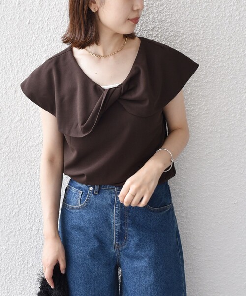 SHIPS Colors(シップス カラーズ)の「SHIPS Colors:〈手洗い可能〉ジョーゼット ネジリ カラー トップス(Tシャツ/カットソー・レディース・ブラック/ブラウン・ONE SIZE)」の22枚目の写真