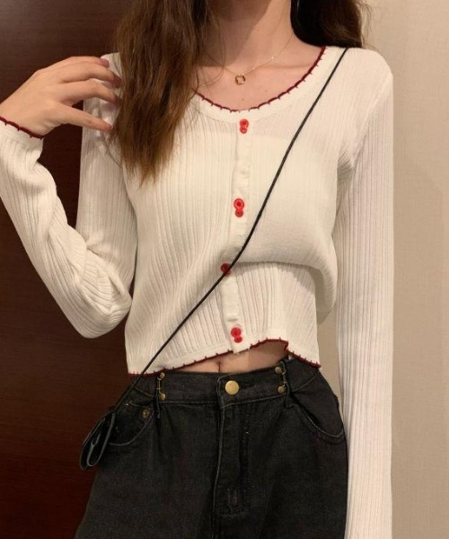 SHEPP（シープ）の「配色 ボタン リブ メロー ニットソー 長袖（Tシャツ/カットソー・レディース・ブラック/レッド/ホワイト/ピンク・F）」の13枚目の写真