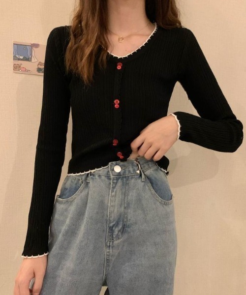 SHEPP（シープ）の「配色 ボタン リブ メロー ニットソー 長袖（Tシャツ/カットソー・レディース・ブラック/レッド/ホワイト/ピンク・F）」の15枚目の写真