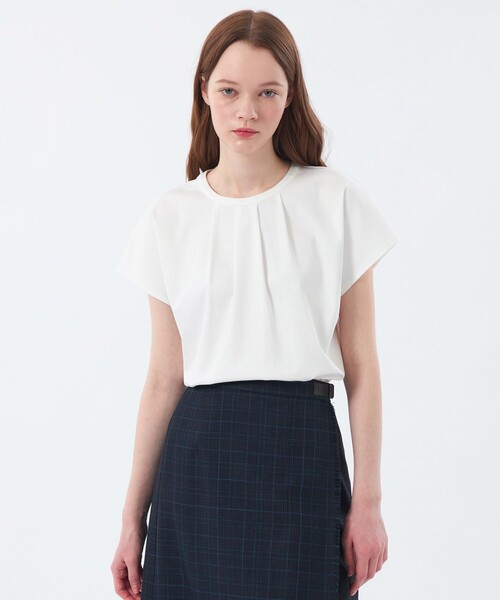 MACKINTOSH PHILOSOPHY(マッキントッシュ フィロソフィー)の「クールタッチフロントタックカットソー(Tシャツ/カットソー・レディース・イエロー/ブラウン/ブラック/オフホワイト・38/36)」の2枚目の写真