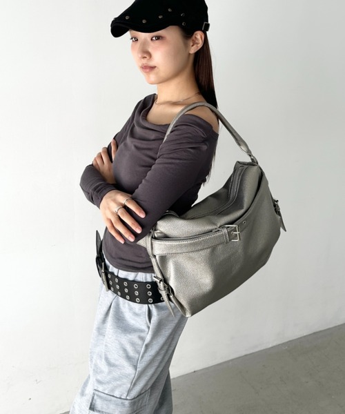 Bamm（バム）の「ベルトデザインワンハンドルショルダーバッグ（ショルダーバッグ・レディース・シルバー/ホワイト/ブラック・FREE）」の14枚目の写真