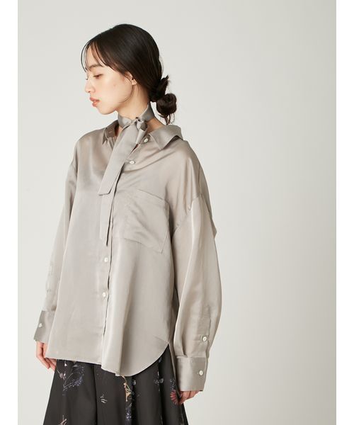 FRAY I.D（フレイアイディー）の「タイチョーカーシアーサテンシャツ（シャツ/ブラウス・レディース・ブラウン/ピンク/グレー・F）」の13枚目の写真