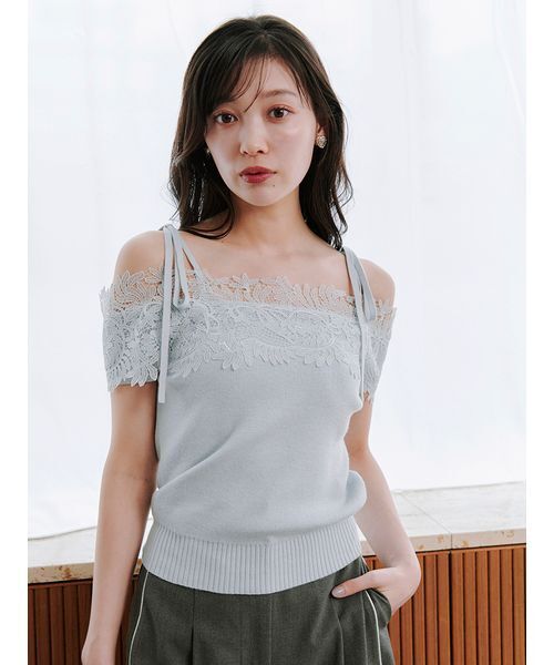 完売色♥️新作新品✨ SNIDEL スナイデル レースニットプルオーバー SNIDEL（スナイデル）の「レースカラーニットプルオーバー