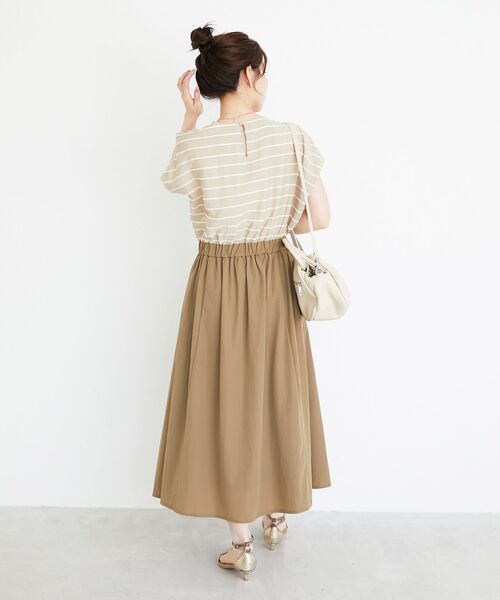 le.coeur blanc(ルクールブラン)の「ドビーボーダードッキングワンピース(ワンピース・レディース・ベージュ系その他2/ブラック系その他・38)」の8枚目の写真