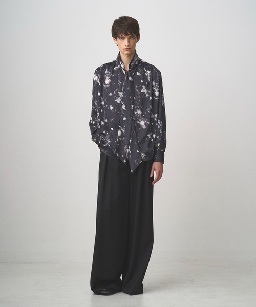 Juha（ユハ）の「FLORAL BOWTIE SHIRT（シャツ/ブラウス・メンズ・ブラック/ホワイト・3/4）」の6枚目の写真