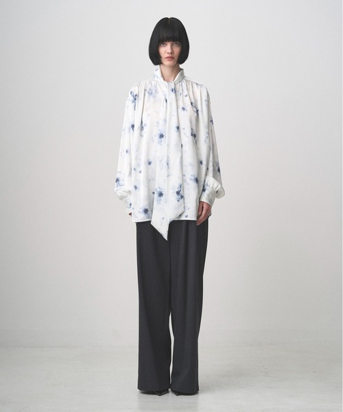 Juha（ユハ）の「FLORAL BOWTIE SHIRT（シャツ/ブラウス・メンズ・ブラック/ホワイト・3/4）」の7枚目の写真