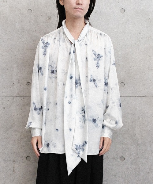 Juha（ユハ）の「FLORAL BOWTIE SHIRT（シャツ/ブラウス・メンズ・ブラック/ホワイト・3/4）」の14枚目の写真