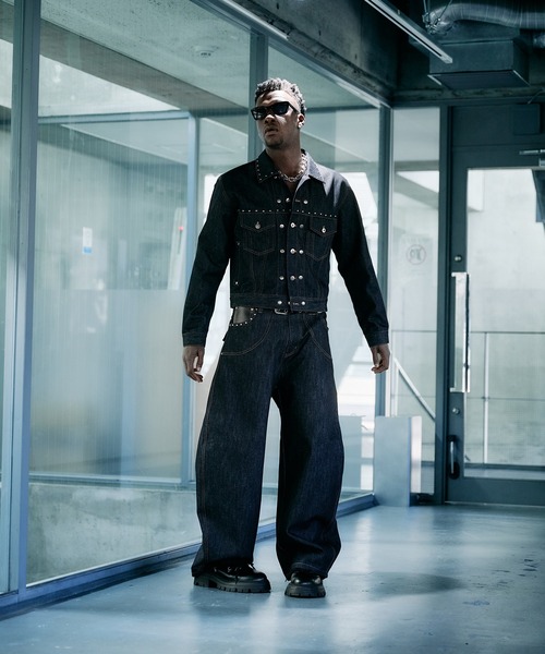 ANDER HUNK（アンダーハンク）の「Studs Design Rigid Curve Denim / スタッズデザインリジットカーブデニム（デニムパンツ・メンズ・インディゴブルー/ブラック/ブラック系その他・MEDIUM/LARGE/SMALL/X-SMALL）」の9枚目の写真